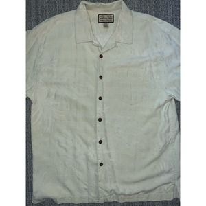 Jamaica Jax 100% silk tropical short sleeve button up. Mens size XL. Pale green